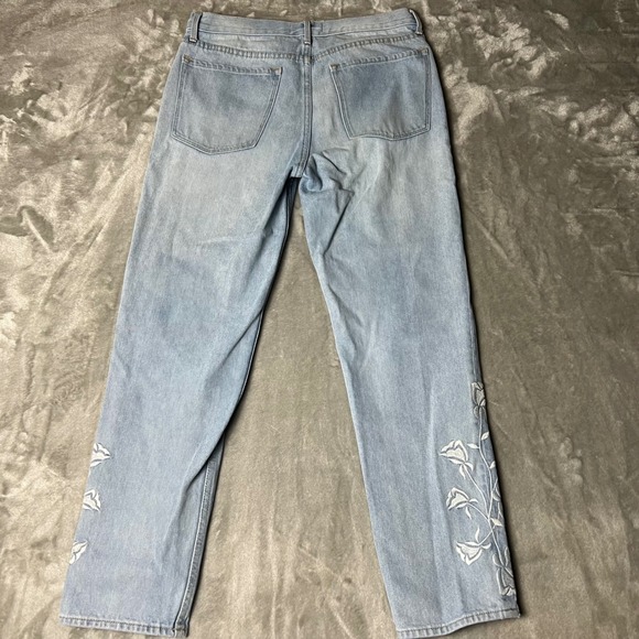 Juicy Couture Light Wash Embroidered Rose Jeans Womens Size 28 - Picture 6 of 6
